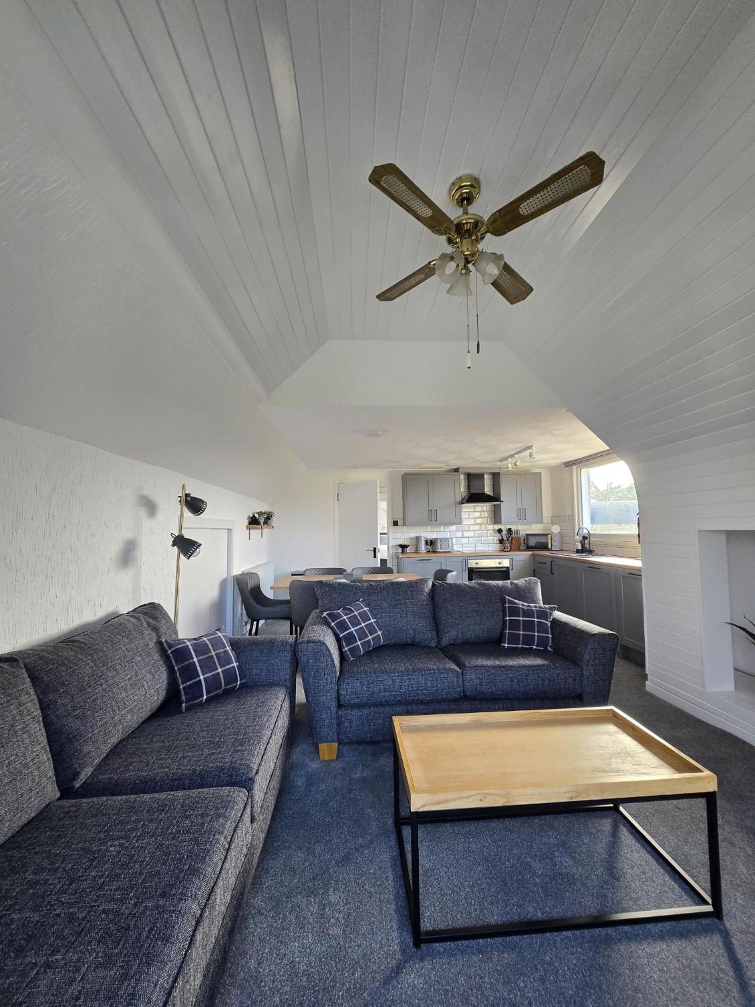 Beautiful Apartment With Private Pool Near Tenby 基尔格蒂 客房 照片